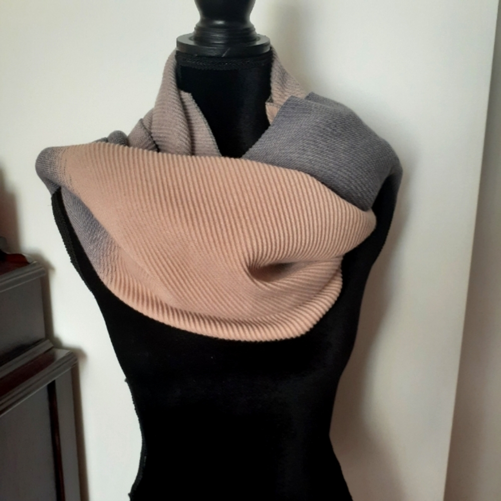 Infinity Scarf - Picture 2 of 4